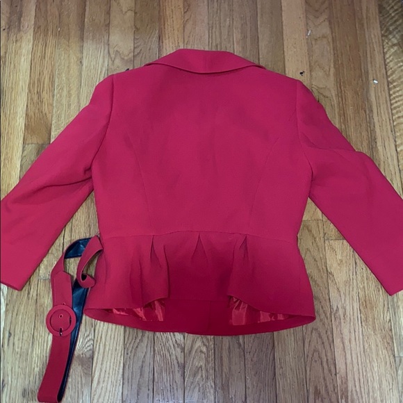 Tahari Red Skirt Suit in Great Condition - Picture 4 of 4